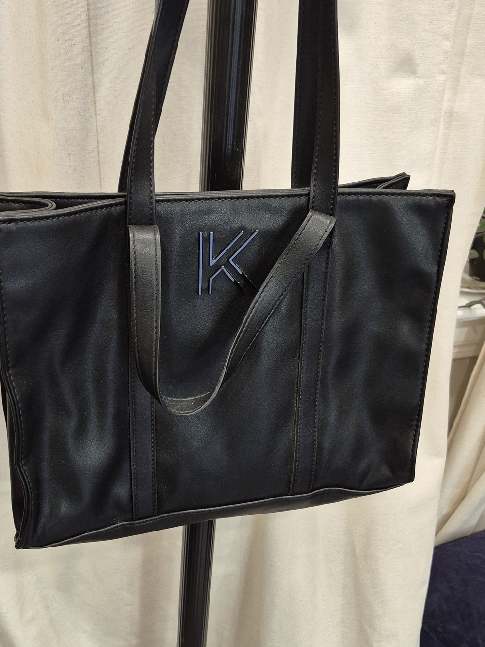 Kendall & Kylie Black Tote Crossbody Bag